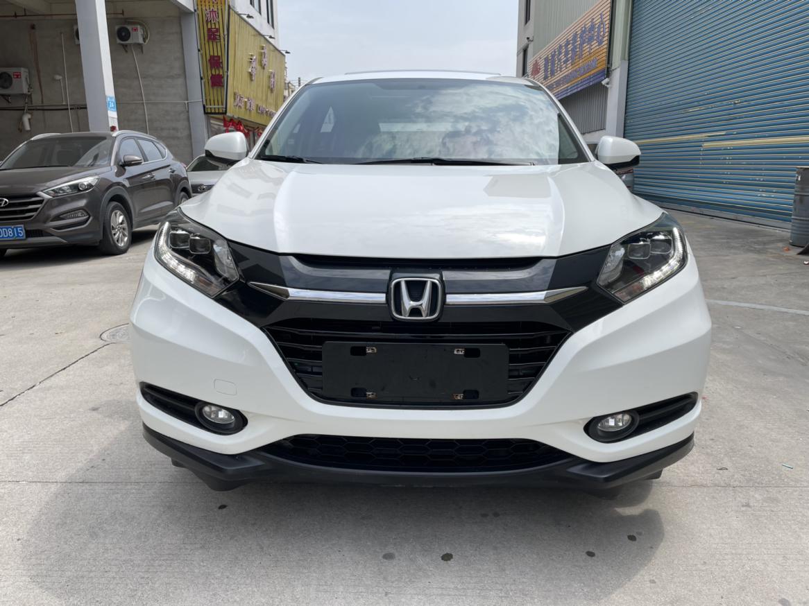 17款本田缤智17年9月入户1.8cvt先锋版,无匙进入一键