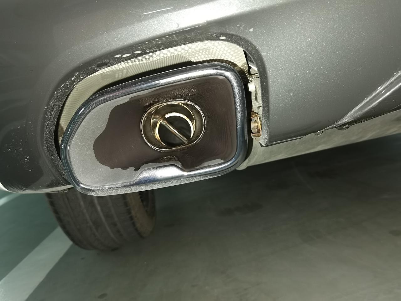 宝马x3排气管怎么怠速都会打开