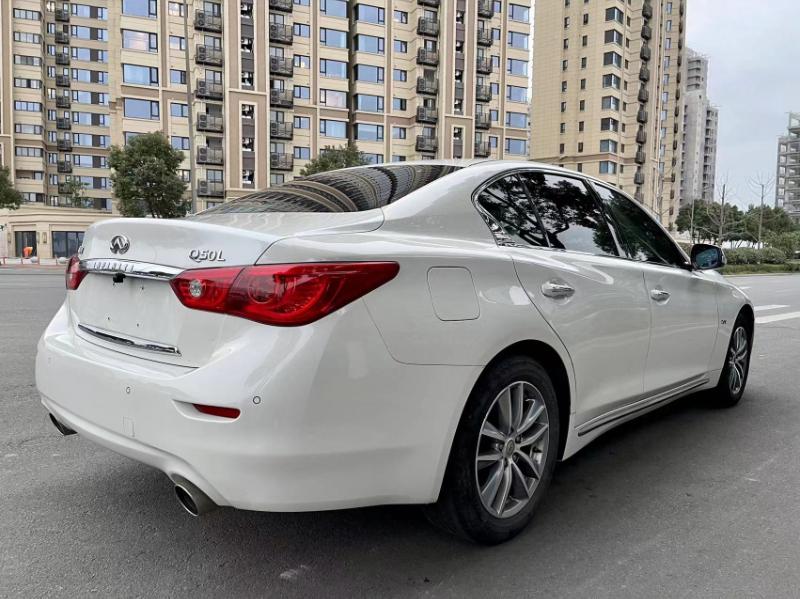 英菲尼迪q50l2017年