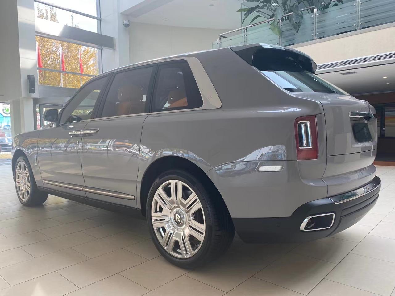 库里南风暴灰亮眼_奔驰s级amg车友圈_一入g网_懂车帝