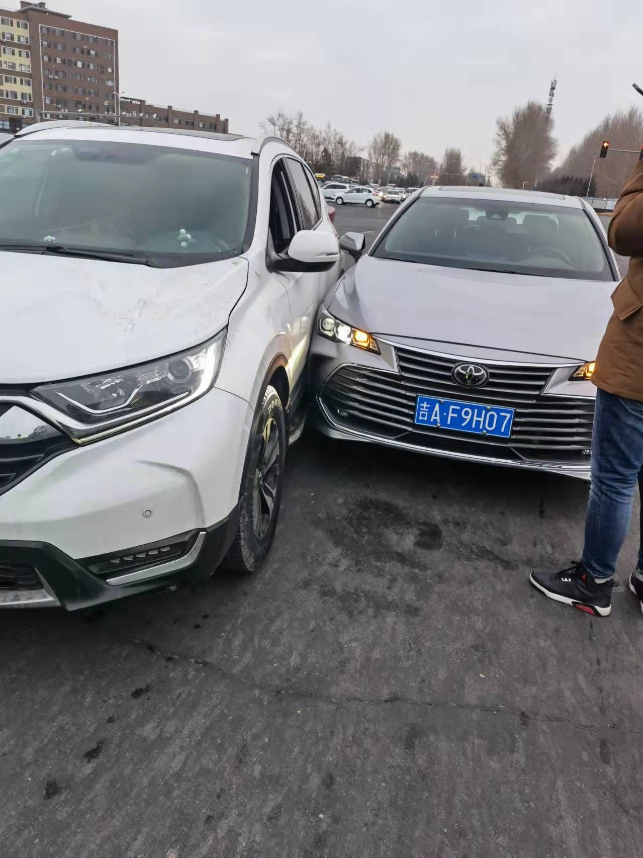 路口被剐蹭_亚洲龙车友圈_user8169844619453_懂车帝