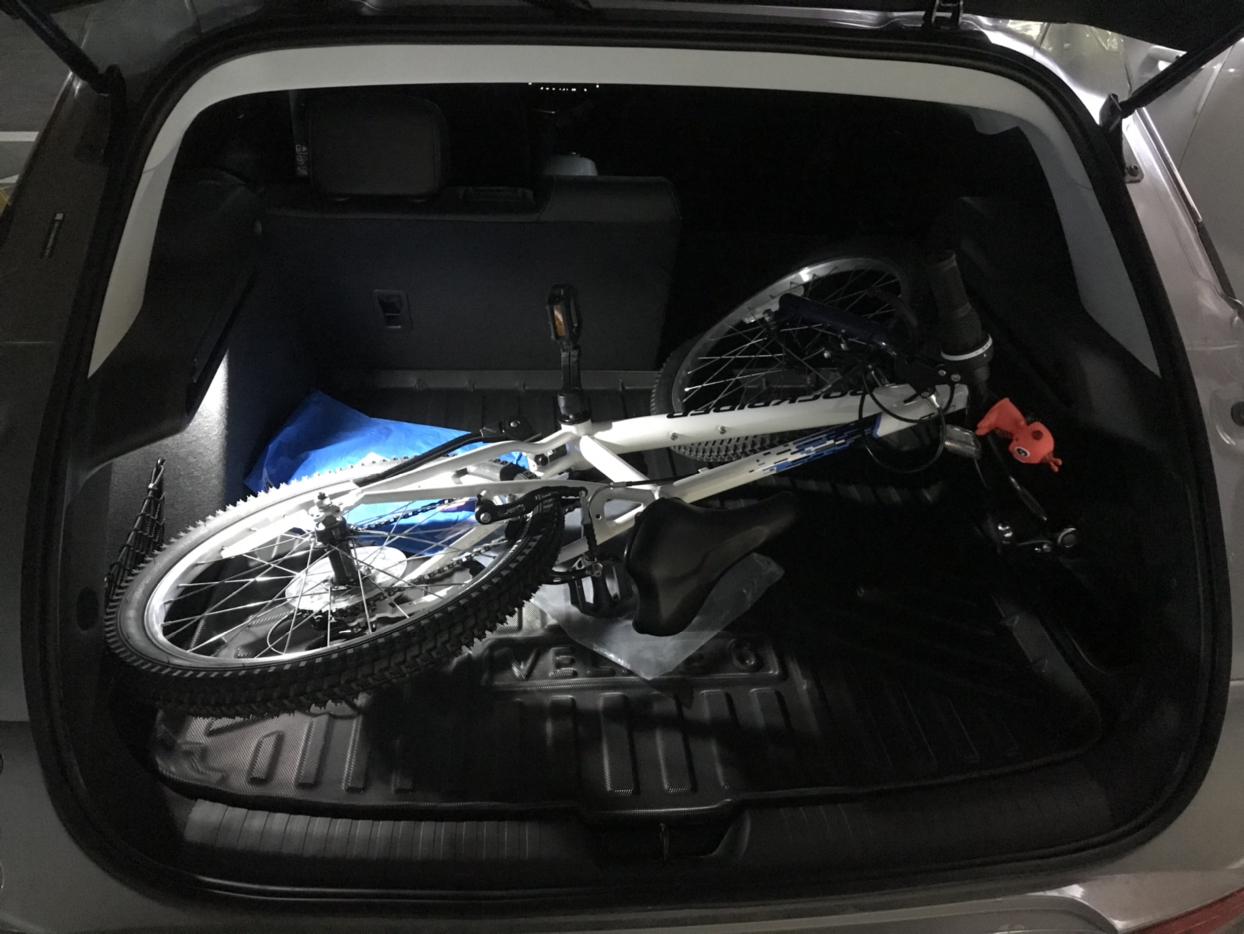 后备箱装20寸自行车