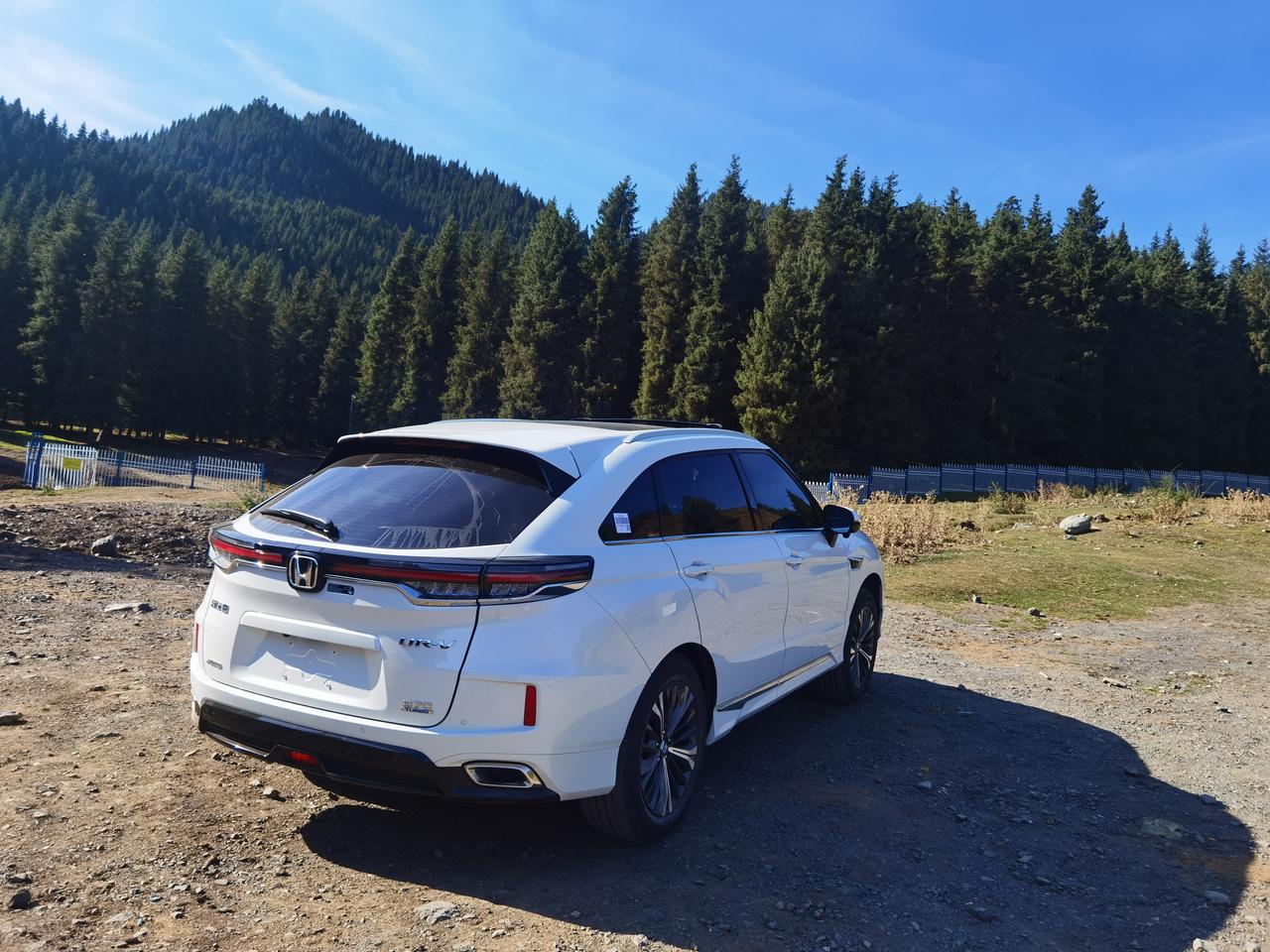 2022款urv四驱尊享版 乌鲁木齐灯草沟拍摄_本田ur-v车友圈_懂车帝