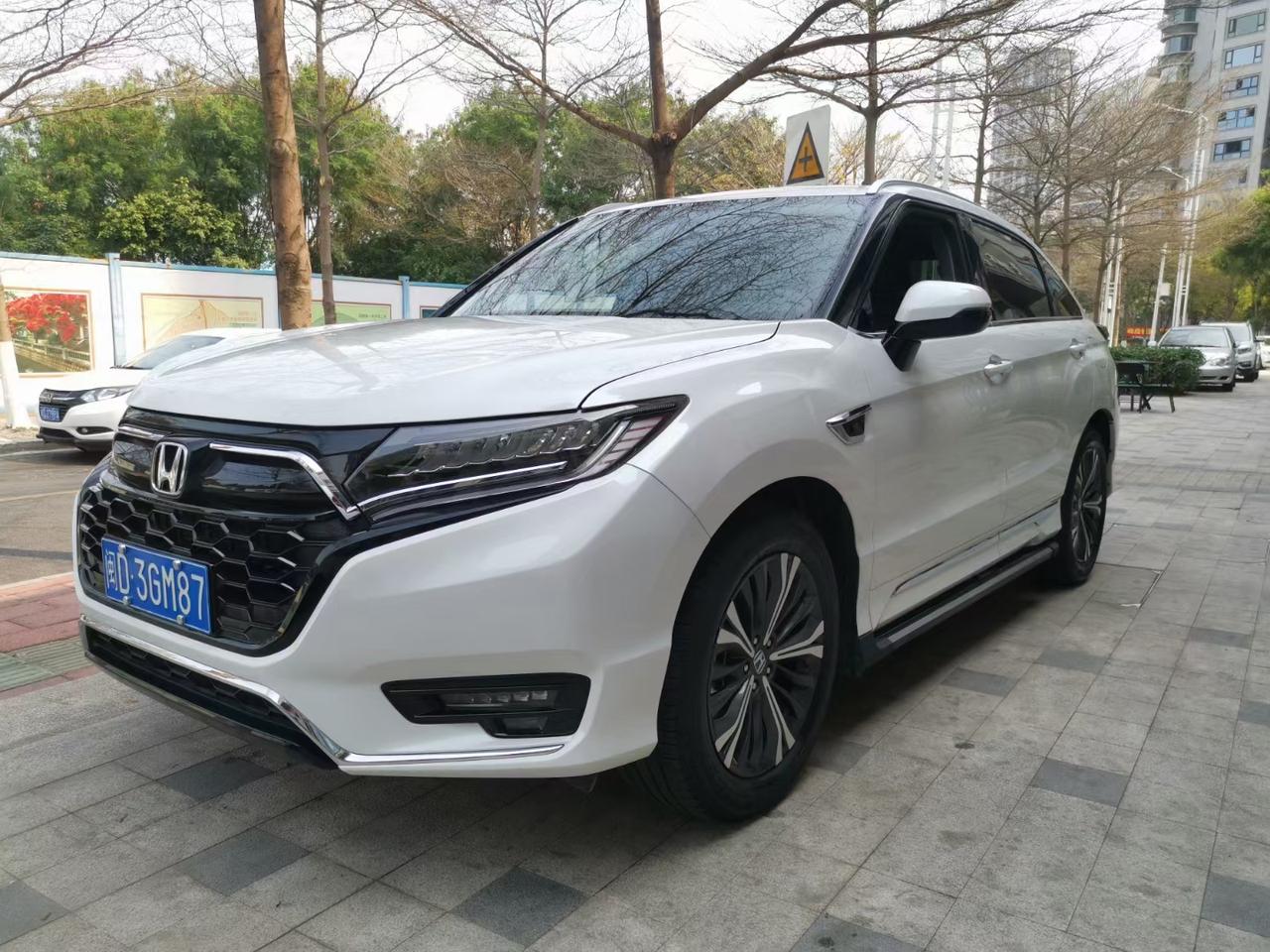 本田urv 尊雅版 2021年10月份上牌,2.0t的准新8