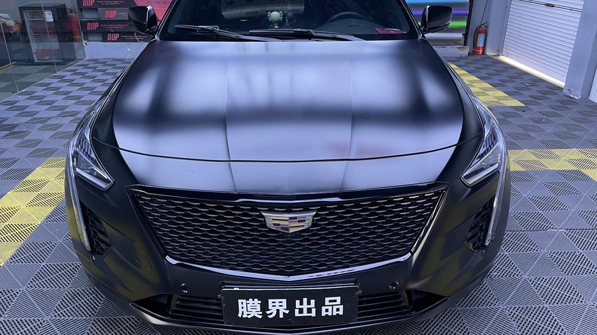凯迪拉克ct6全车改色贴膜电光黑武士