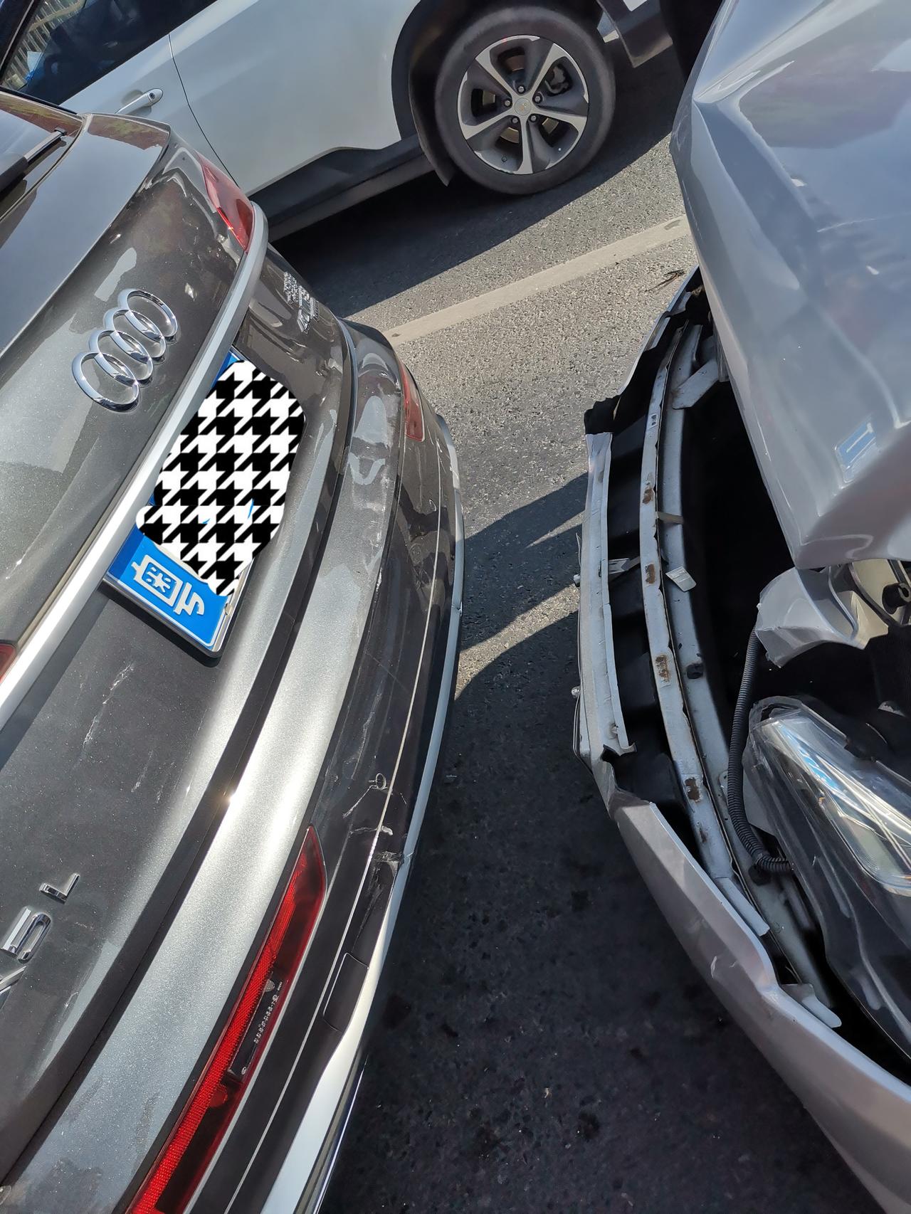 今天被追尾了_奥迪q5l车友圈_开车去上学吧_懂车帝