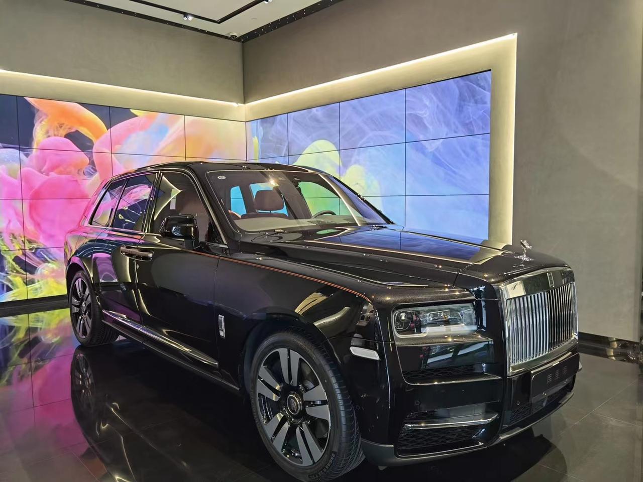 库里南风暴灰亮眼_奔驰s级amg车友圈_一入g网_懂车帝