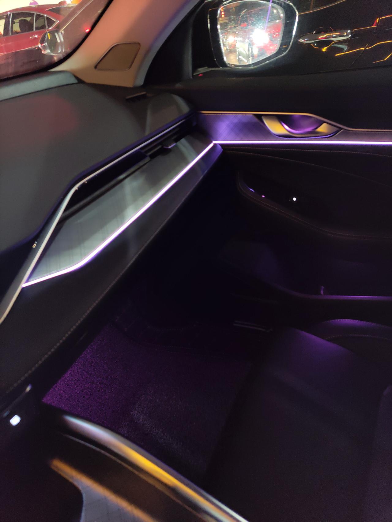 吉利星瑞加装氛围灯