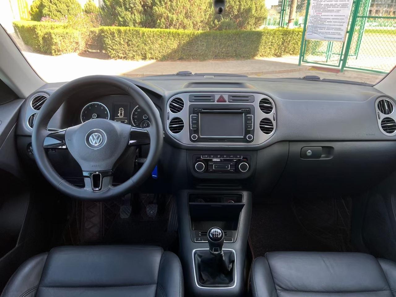 13年1.8t手动挡途观,裸车22.58万,全车原版,补漆都