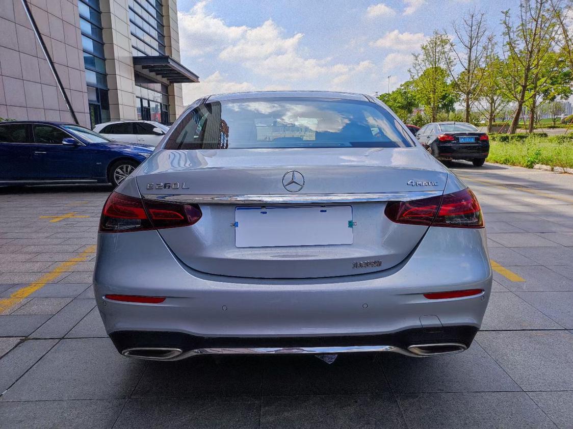 2021款奔驰e260