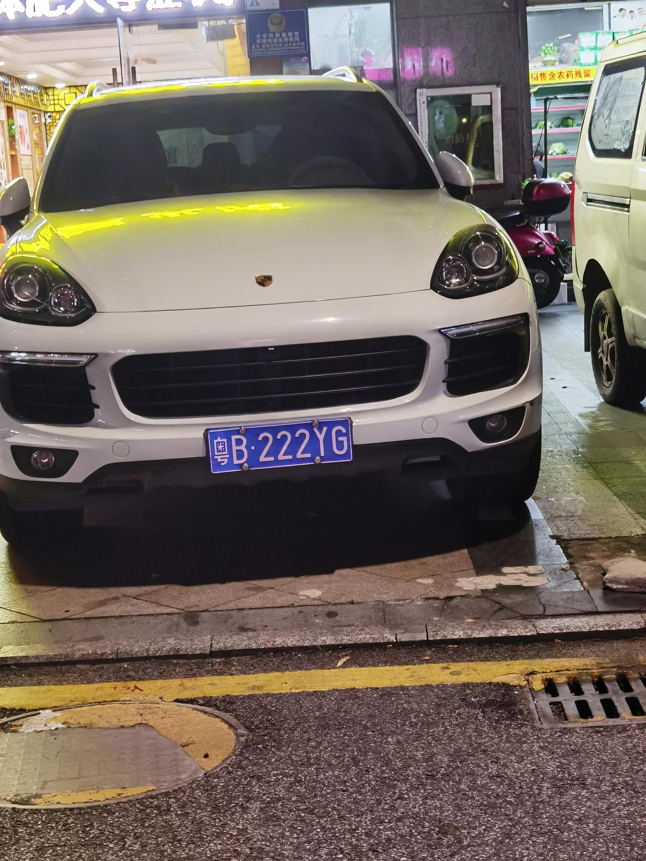 015随手街拍深圳豹子号车牌