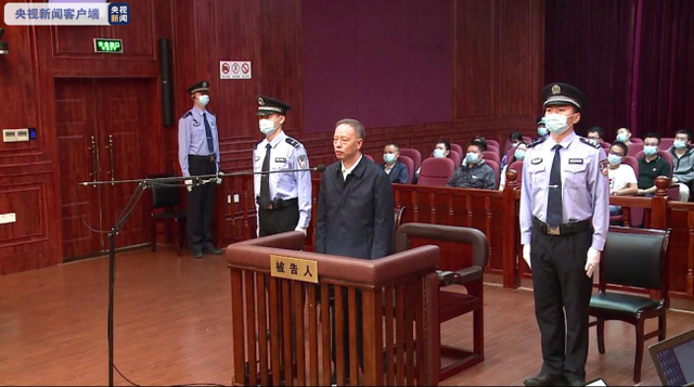 晚报|福建本土确诊120例、香港反黑4天拘捕298人