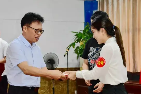 落实安全责任 推动安全发展 —— 湘潭交发集团安全生产演讲比赛唱响主旋律