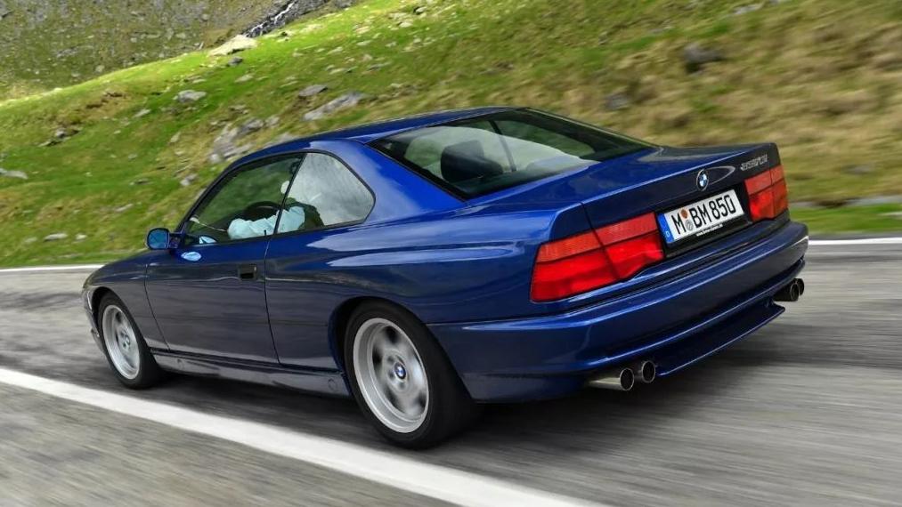 bmwe31850csi第一代宝马8系车据说现在的二手车价格高达20万美元没错