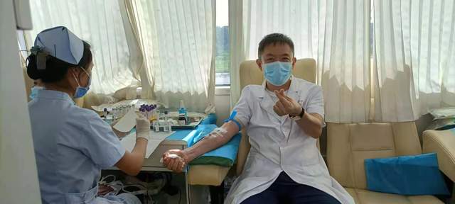 湘潭县卫生健康局组织开展“一颗红心向党、奉献热血为民”无偿献血公益活动