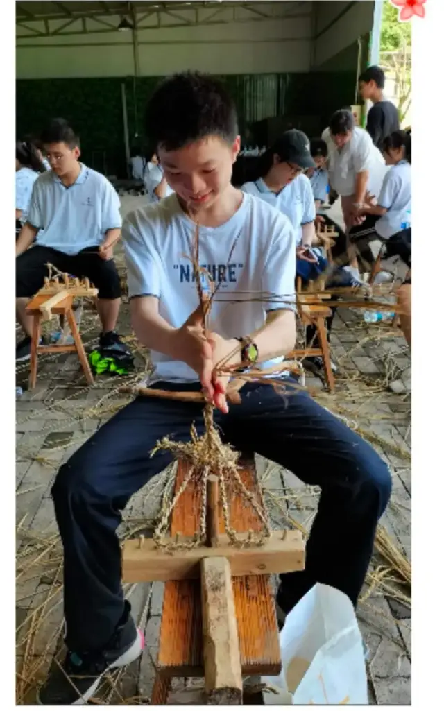 忆往昔 感今朝 向未来——湘潭市第二中学传承红色文化之旅