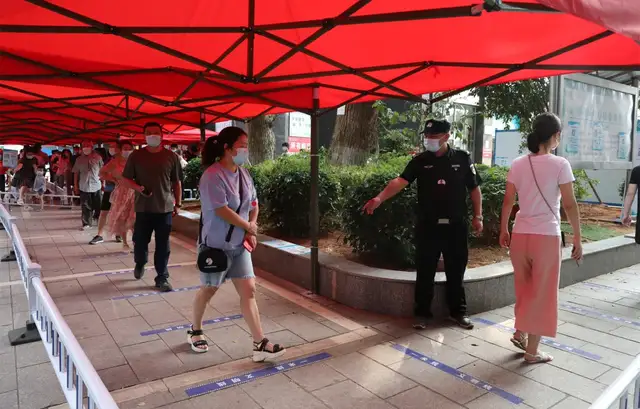 战疫有你，关爱有我！湘潭市中心医院党委慰问抗疫一线工作人员