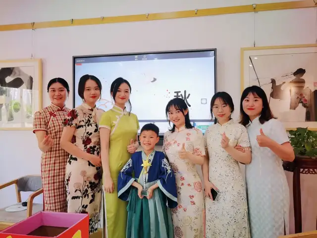 「附小动态」诗韵悠悠 漫漫童心——华中附小第一届诗词大会