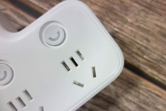 aigo 插座转换器：插座快速扩容，拯救所有不够用！