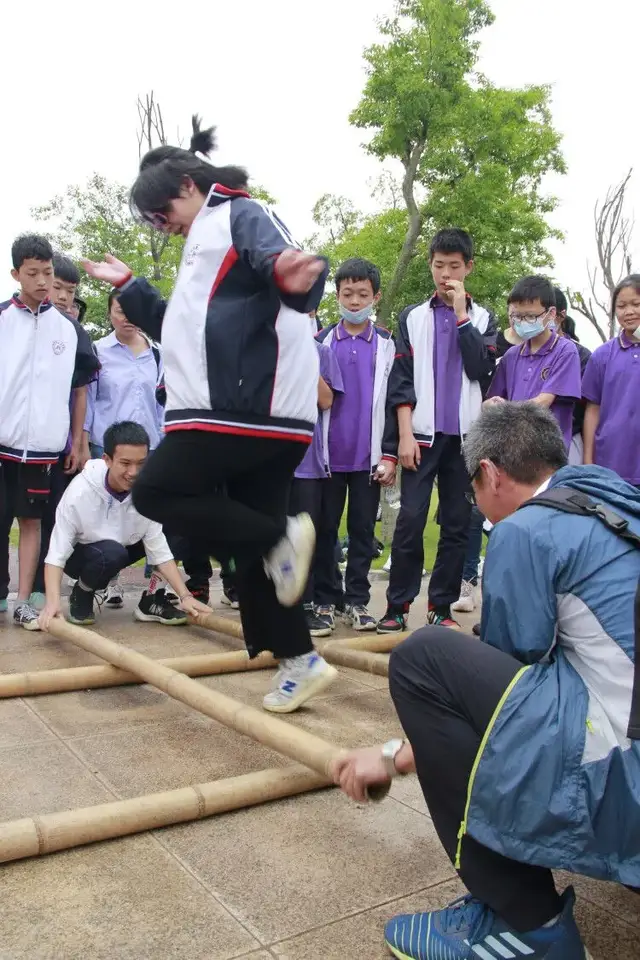 “健康迎考，快乐成长”—成都市金花中学毕业班心理健康系列活动