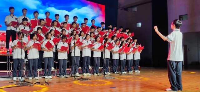 唱支歌儿给党听 | 湘潭市一中举行庆祝中国共产党建党100周年红歌比赛暨"七一"表彰大会