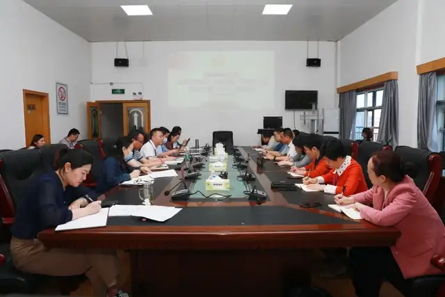 党史学习教育｜湘潭市中心医院党委理论学习中心组开展党史学习教育“学史崇德”专题学习研讨
