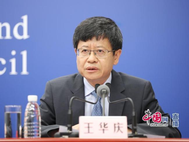 晚报|神舟十二号撤离空间站 警方通报城管拎摔老人