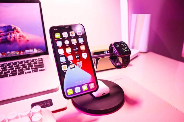 用了半个月才敢来评价这款ESR亿色悦色MFM磁吸手机壳