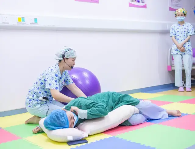 实地分娩演习，揭开产房神秘面纱