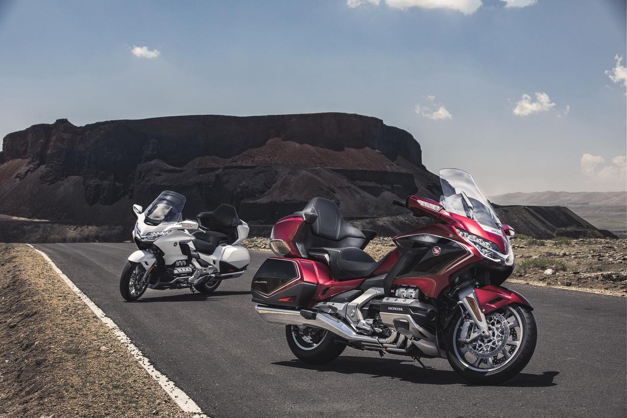 本田金翼对阵宝马k1600 grand america,摩托