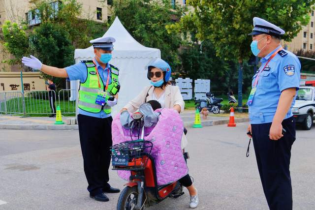 渭南高新交警大队全力做好“十四运会”足球赛交通安保工作