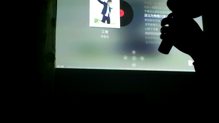 米家K歌麦克风：把KTV随身携带，不仅能唱还能听