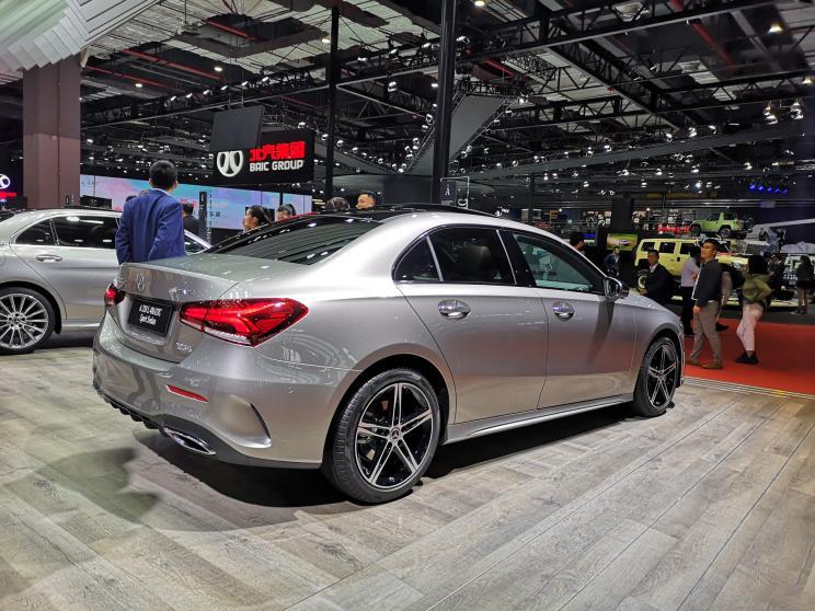 北京奔驰a220l 4matic车型上市,指导价格29.92