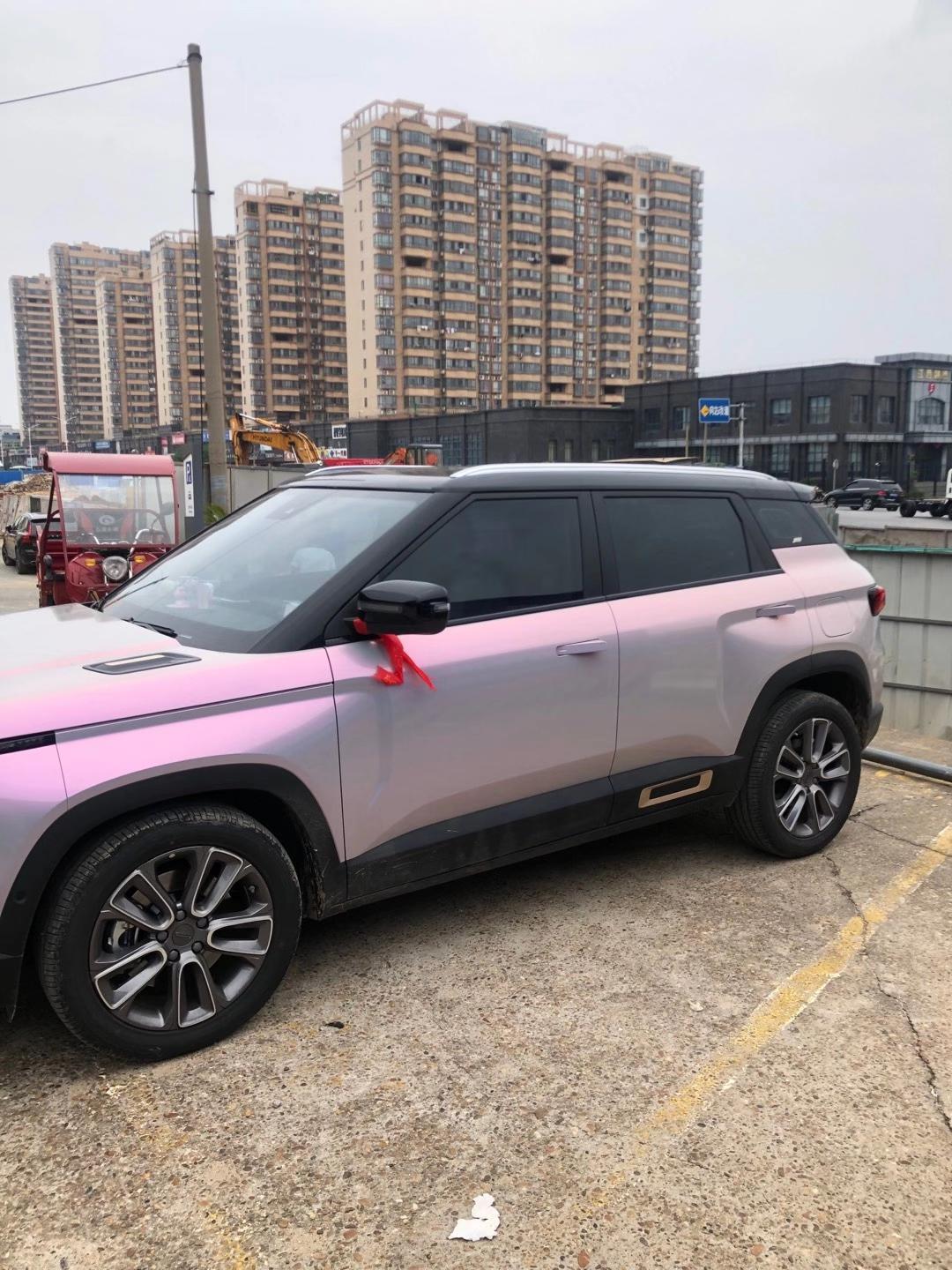 吉利icon3000元改渐变色膜颜值担当