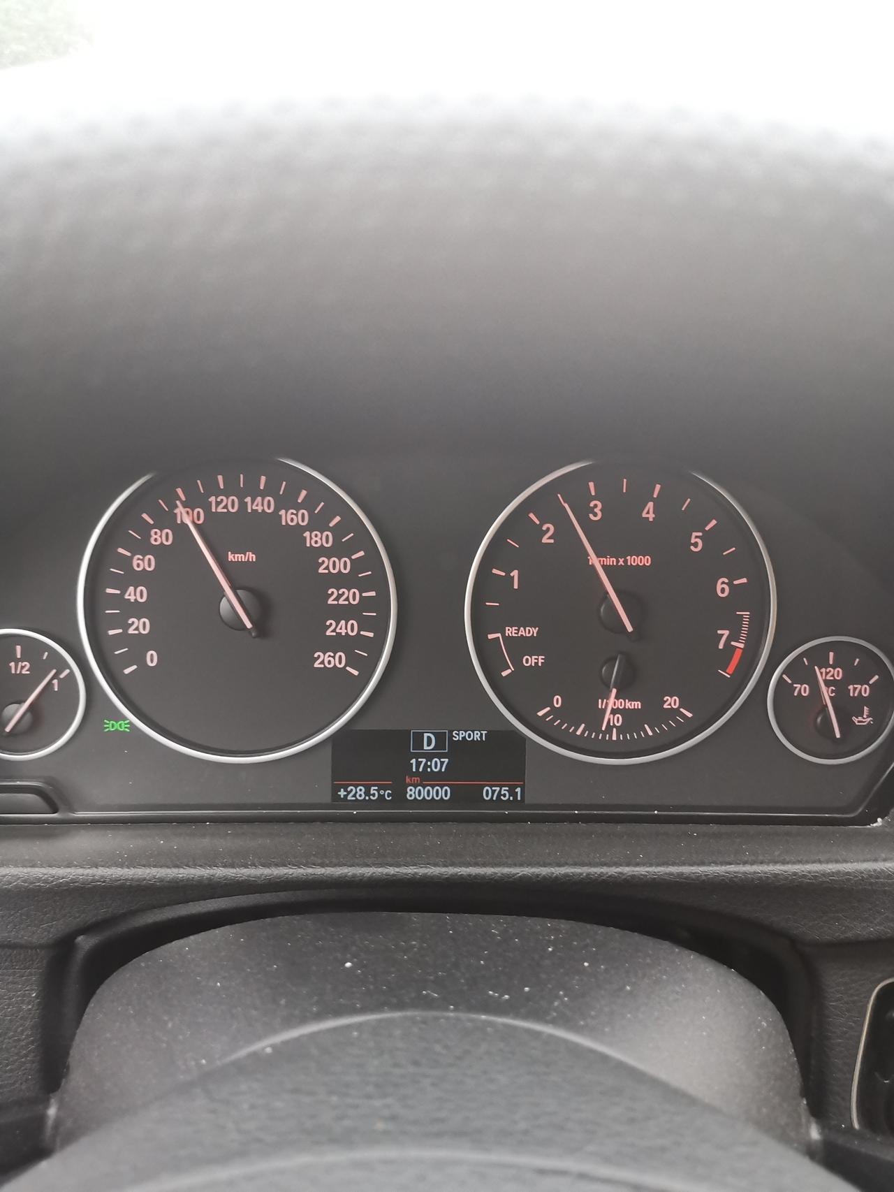 2015年的宝马320l,运动状态下油耗是多少,谁会看帮忙看