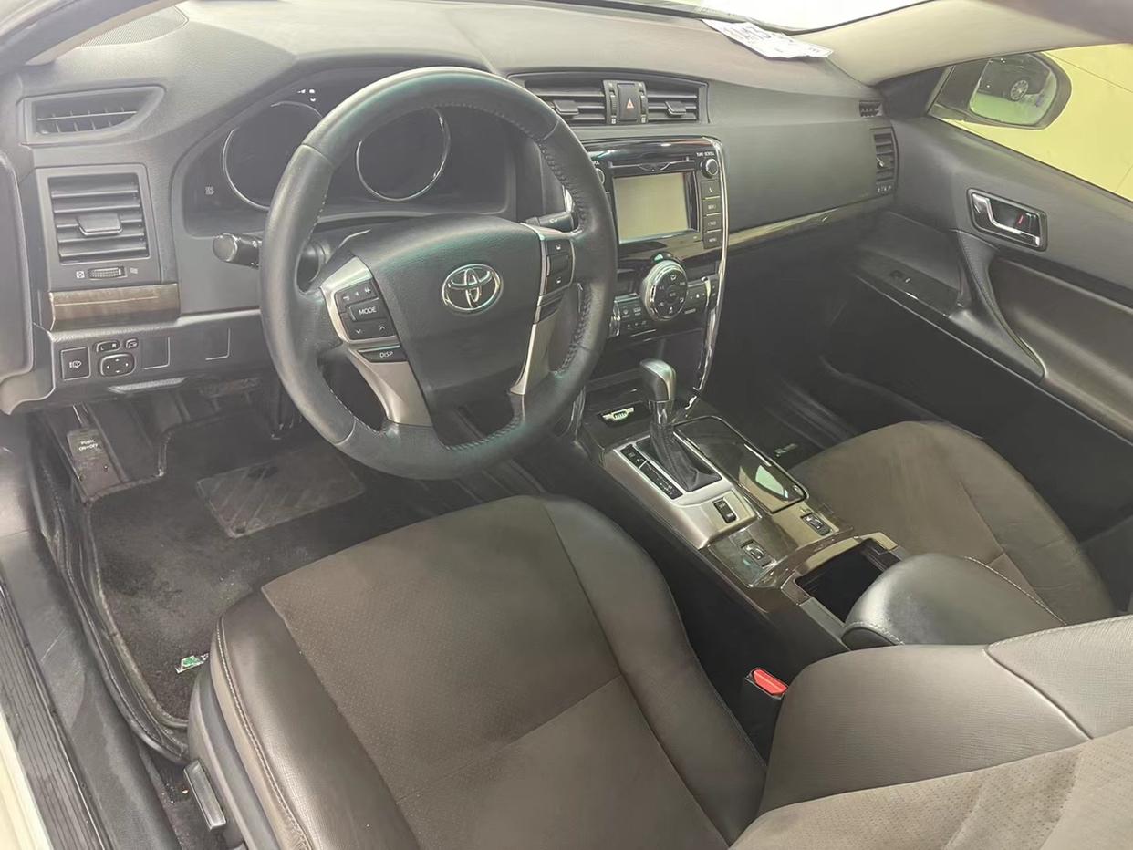 锐志14年一手车