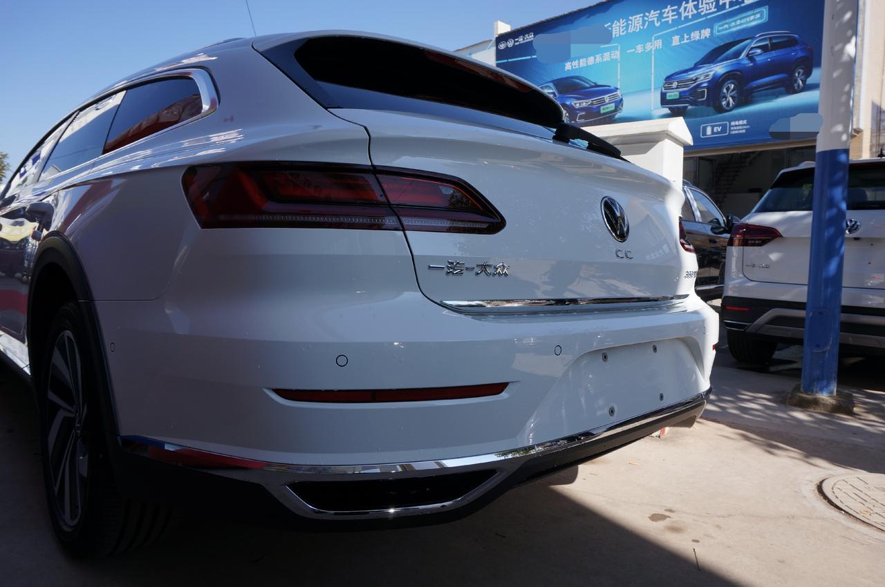 今天走了狗屎运,试驾了一下大众cc猎装车 380tsi的猎心_3/3页