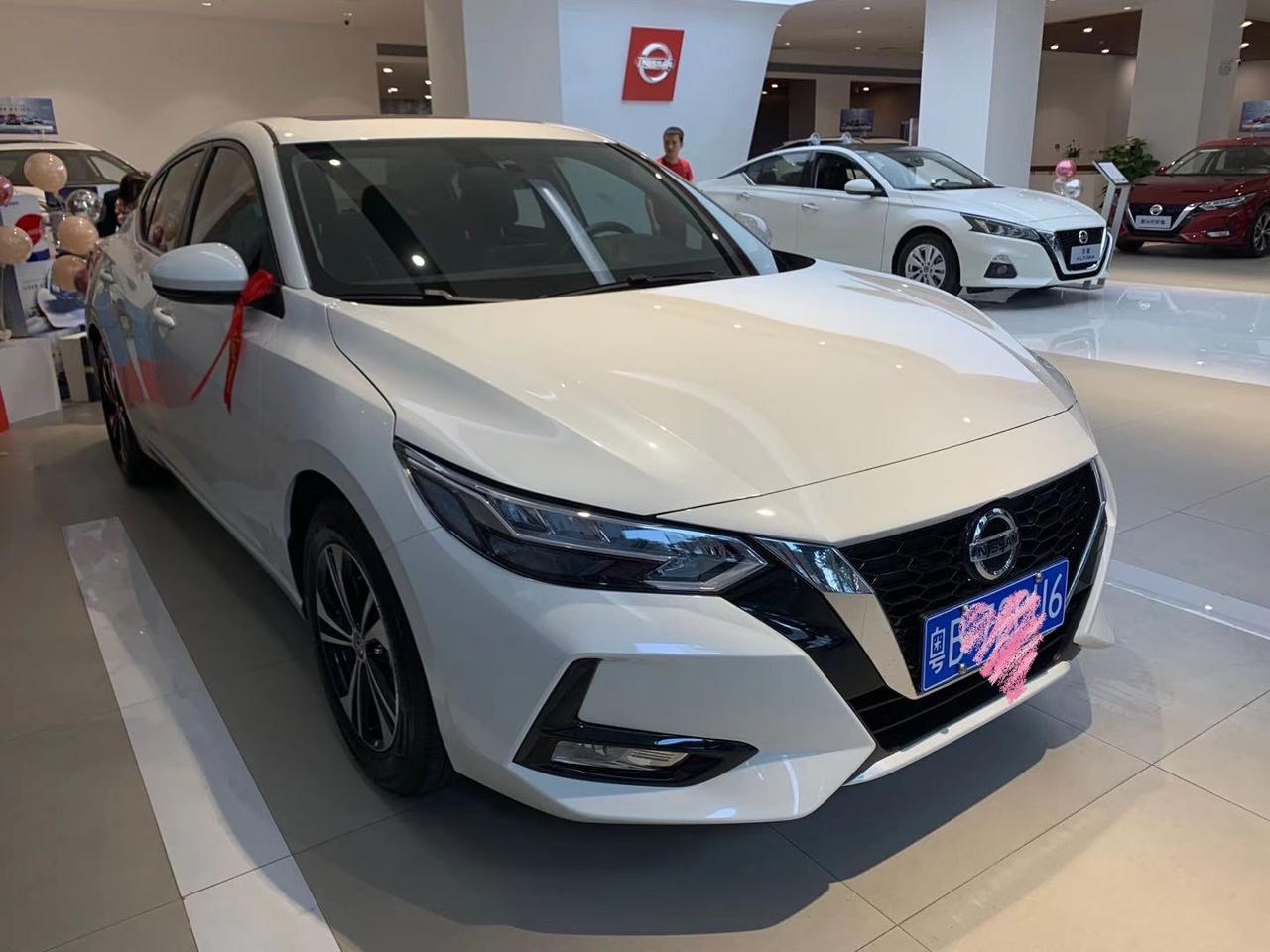 今天提车了,14代轩逸悦享版白色,求组织!求组织!求组织!深