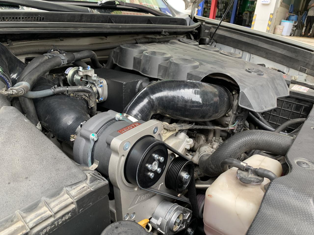 普拉多4000改装hks机械增压