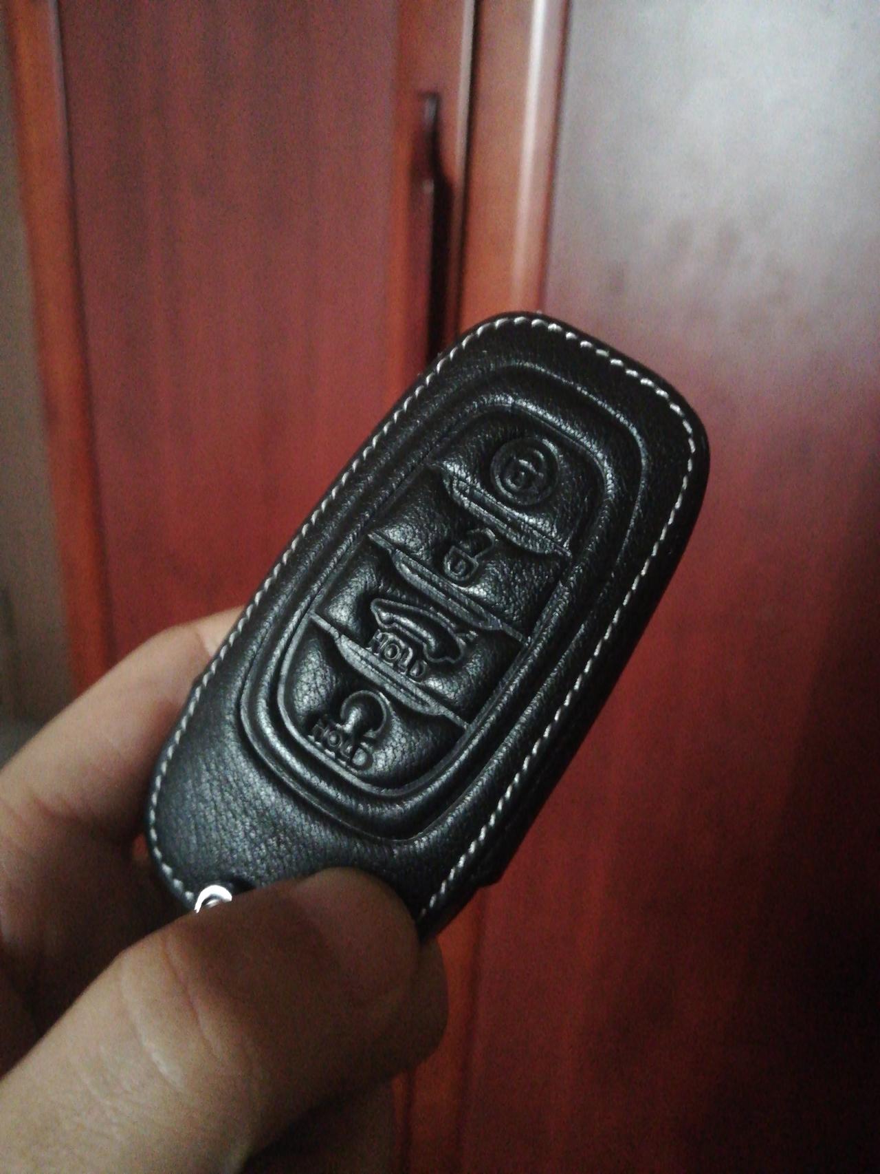 想问问红旗h9的车友们,这钥匙最后一个按键hold是干什么用