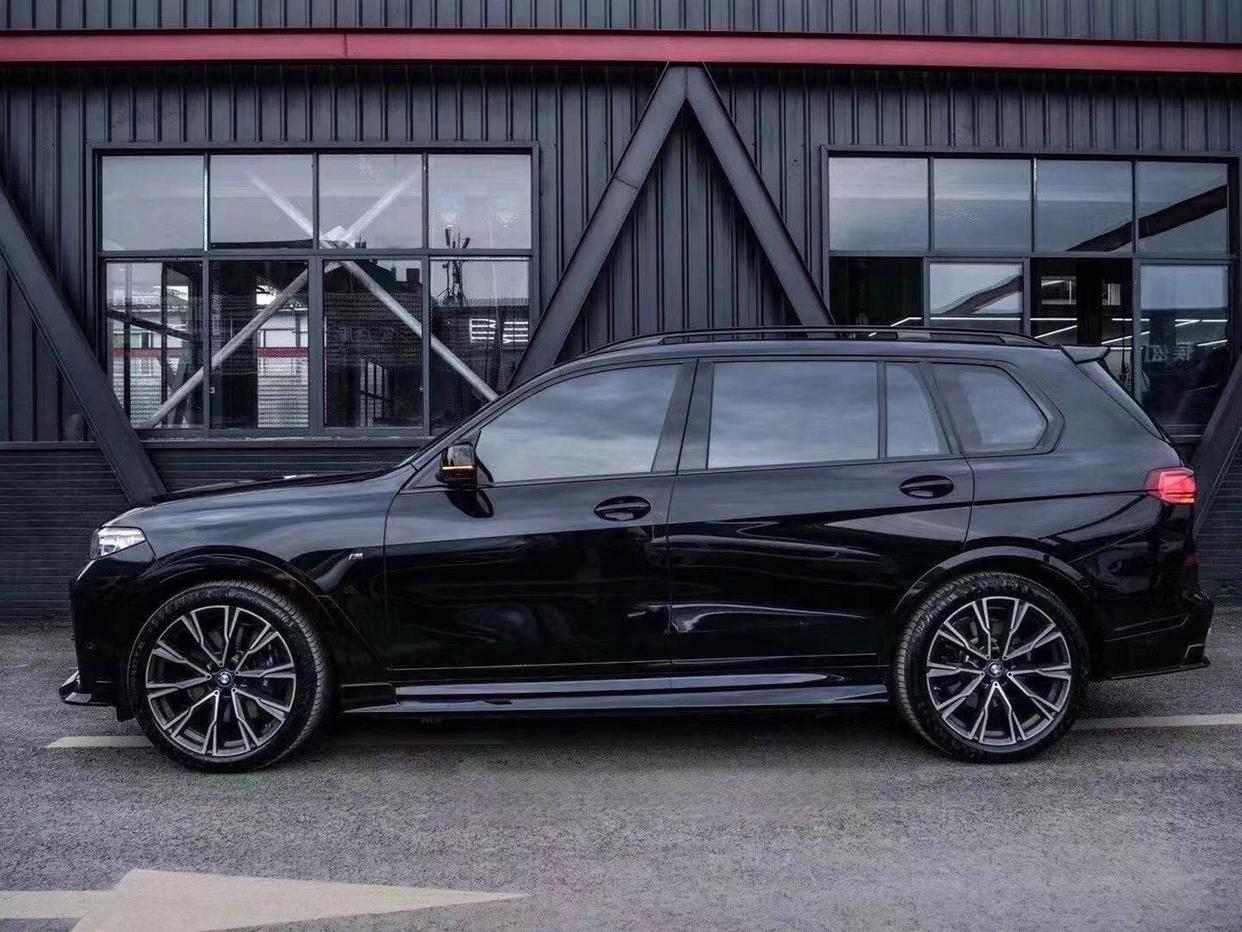宝马x7黑武士真香