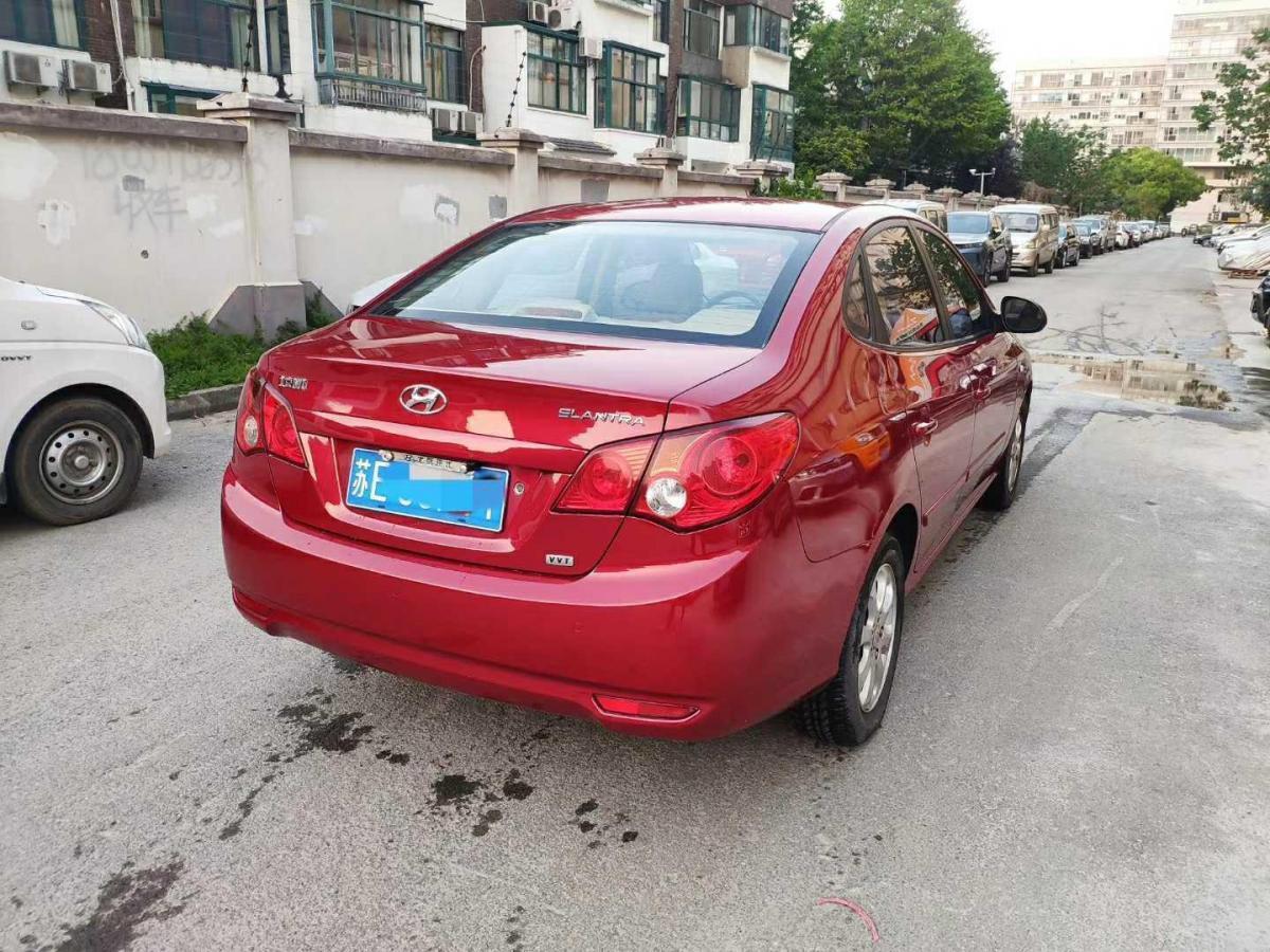 大一的时候,租车出去旅游,租了个老悦动 来回跑了200公里