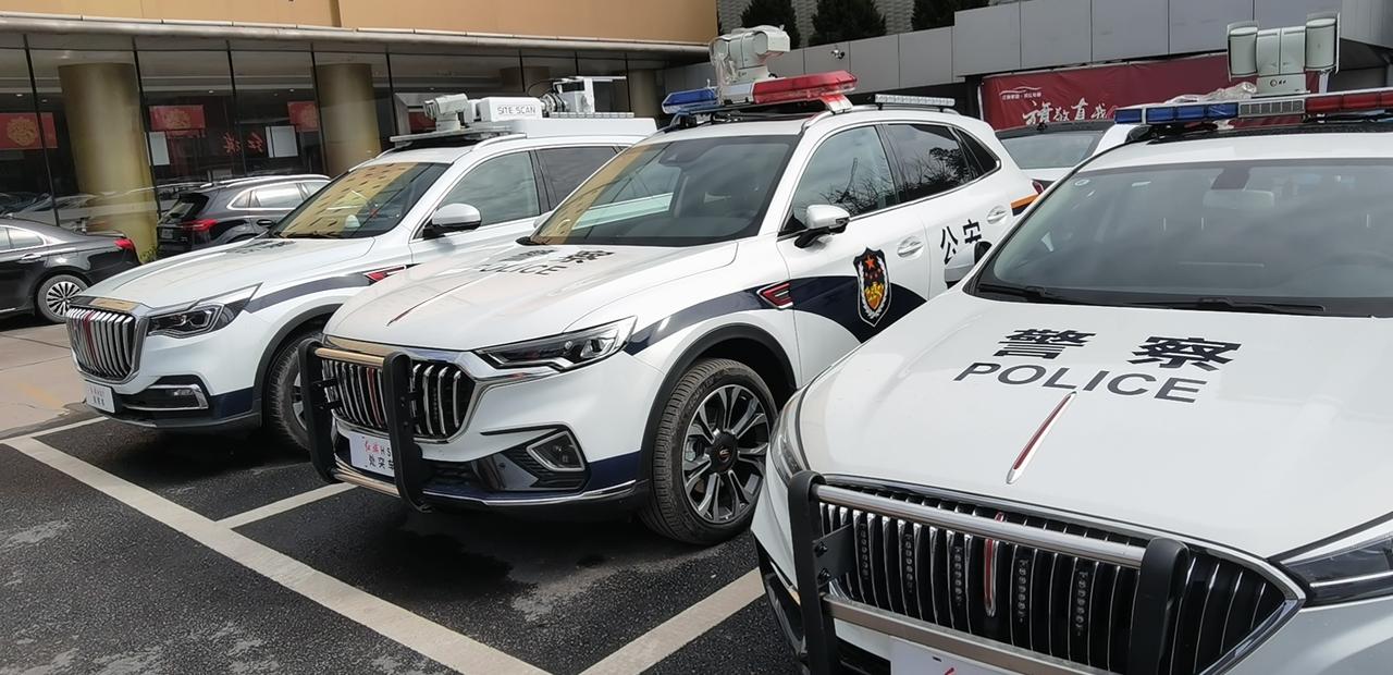 红旗牌警车