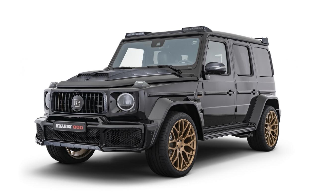 巴博斯发布g800黑金版的官图,新车基于g63升级打造,外观