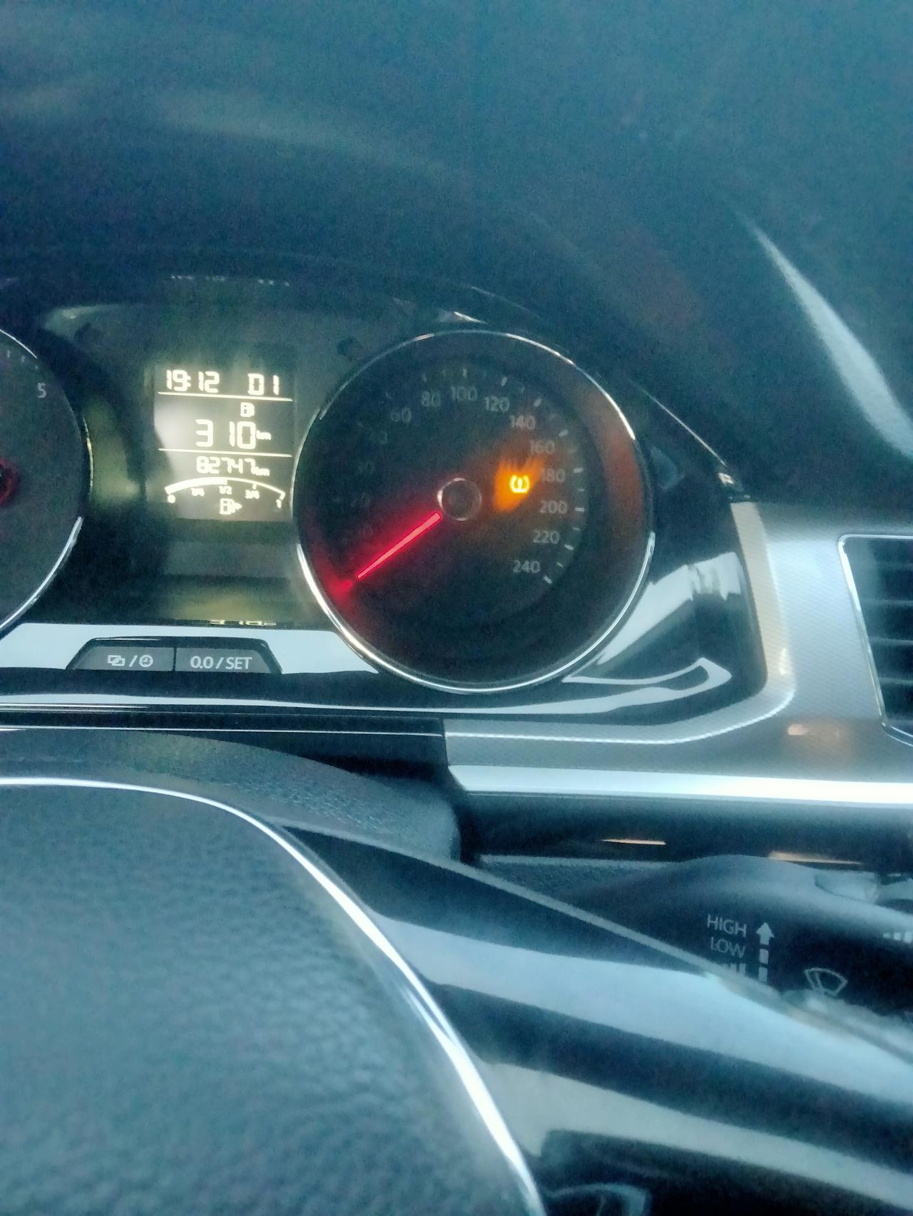 大众宝来这个灯亮是什么意思在线等