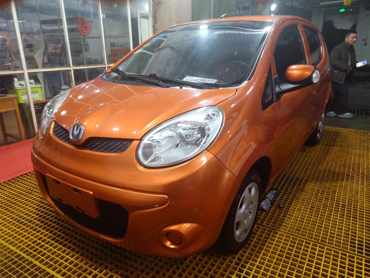 奔奔mini2016年9月份的现在值多少啊各位大佬