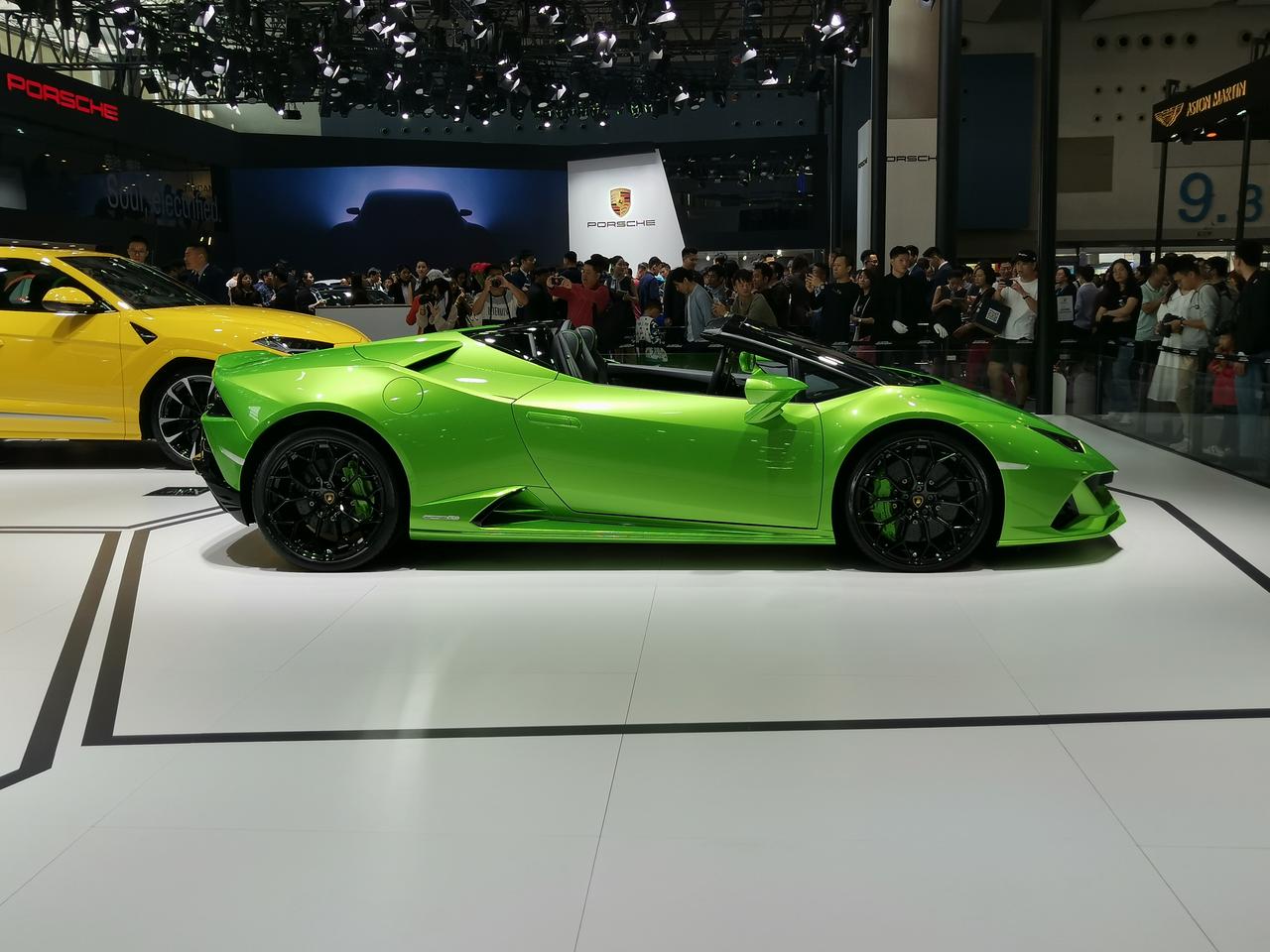 绿色小牛广州车展上兰博基尼的唯一一台超跑
