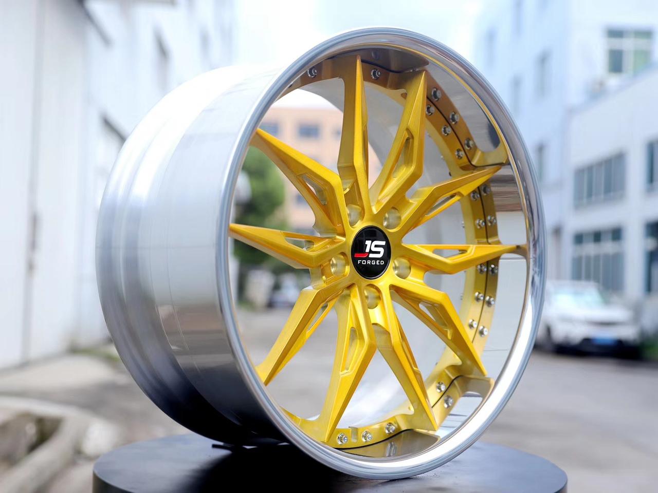 双片锻造轮毂看起来效果不错