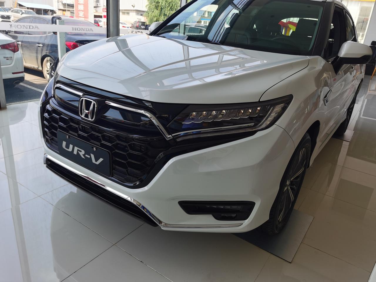 关注本田urv好久了 最近打算入手 但是现在还在纠结外观 订