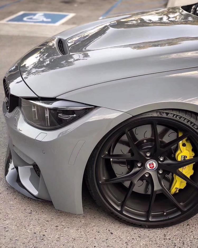 车友们看看这个车改得怎么样,这个水泥灰颜色可是我挑了很久的